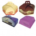 Коробки в форме чемодана для тортов и пирожных «Кормос» и специальные коробки брендовые